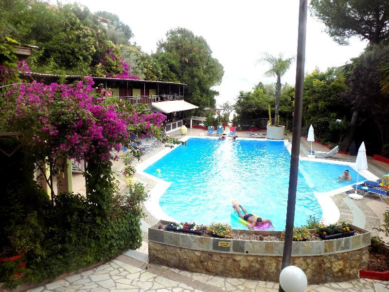 Lefkas Blue Hotel 니키아나 외부 사진