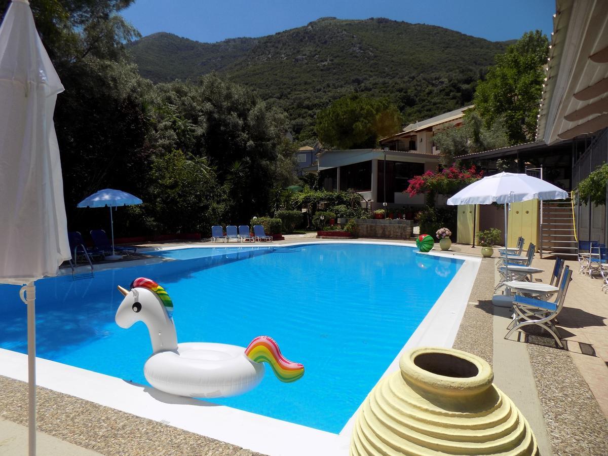 Lefkas Blue Hotel 니키아나 외부 사진