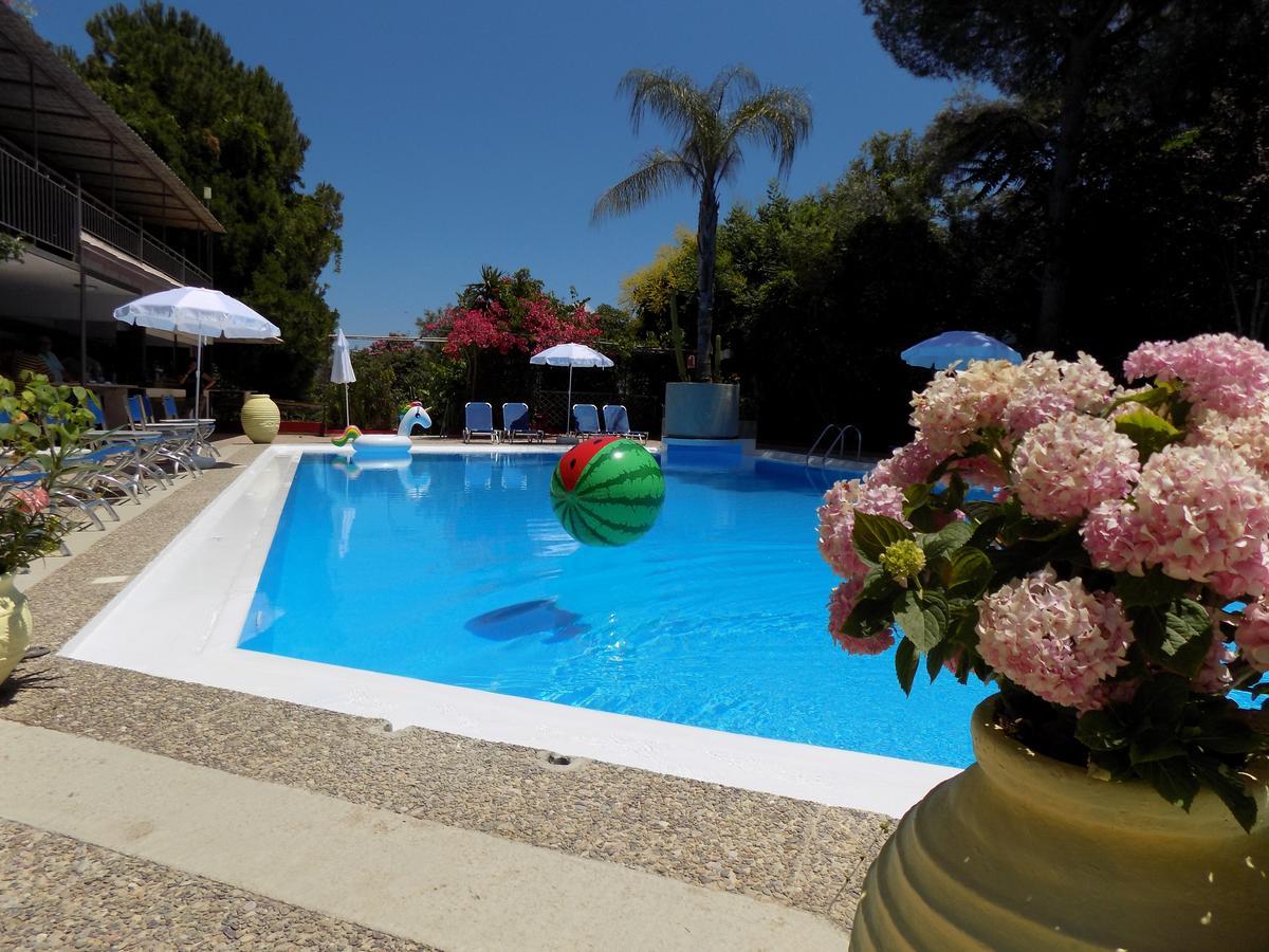 Lefkas Blue Hotel 니키아나 외부 사진