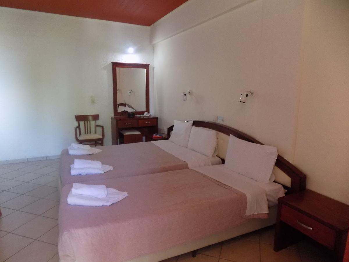 Lefkas Blue Hotel 니키아나 외부 사진